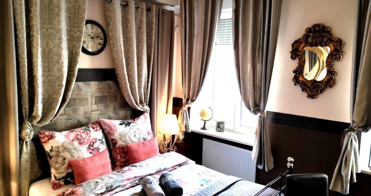 Art Apartments Poznan Bagian luar foto